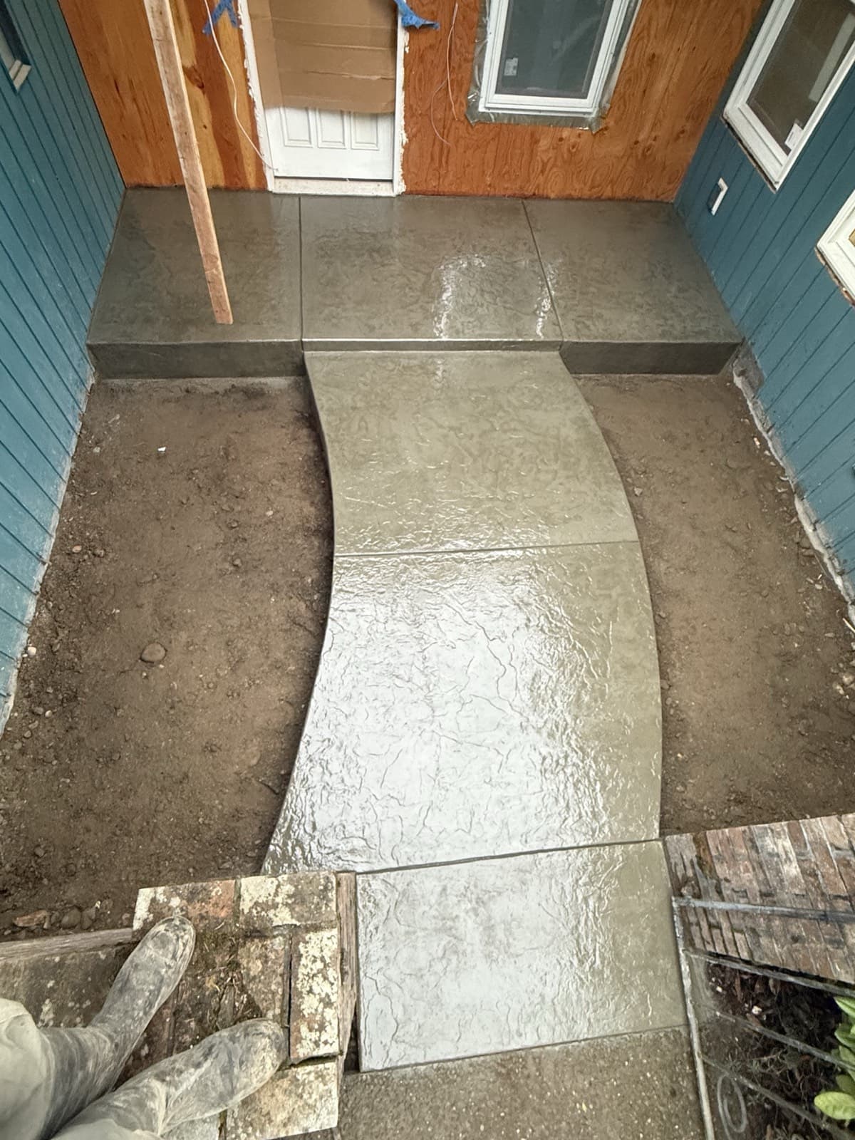 Garden walkway
